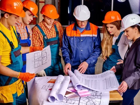 Саратовским строителям мешают цена стройматериалов, налоги и нищие заказчики