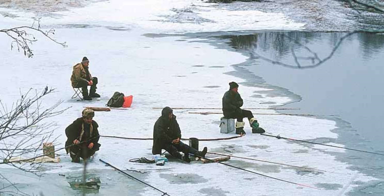 Саратовским рыбакам ограничили время выхода на лед