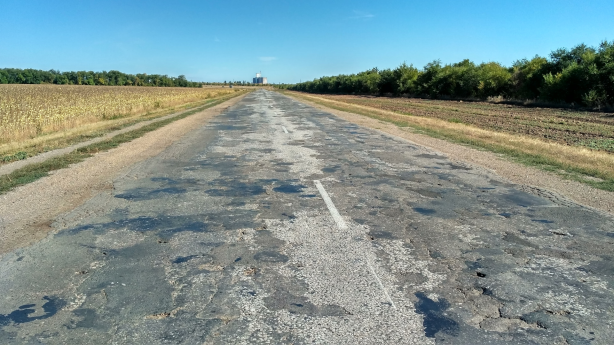 Министру инвестиционной политики сделали бесценный подарок