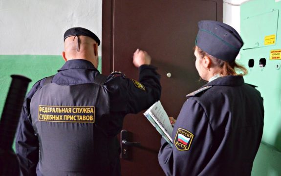 Саратовцы задолжали по алиментам один миллиард рублей