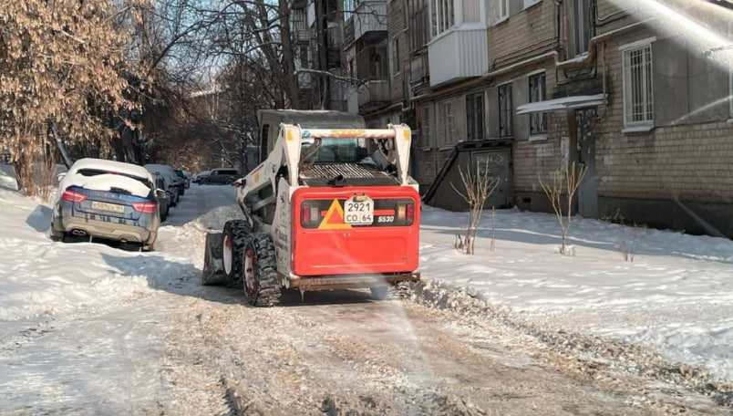 Бюджет Саратова готов закупать мини-погрузчики по шесть миллионов рублей