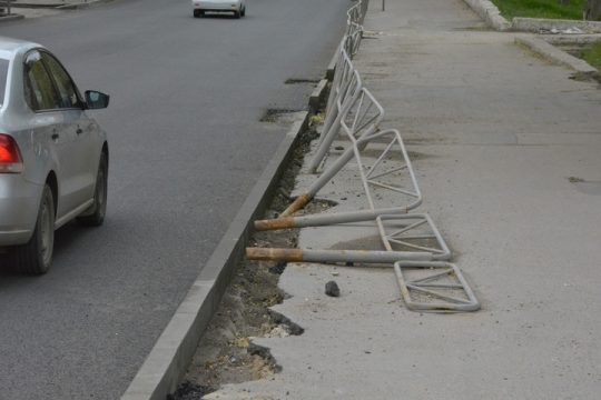 В Саратовской области выполнено менее трети годового плана по укладке асфальта