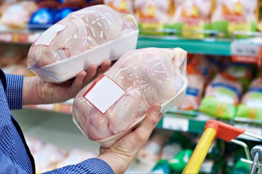 ФАС решила проверить, а насколько законно происходит рост цен на свинину и мясо птицы