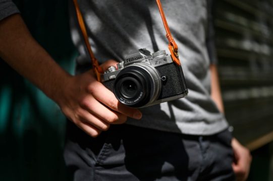 В мире продолжают производить классические фотокамеры