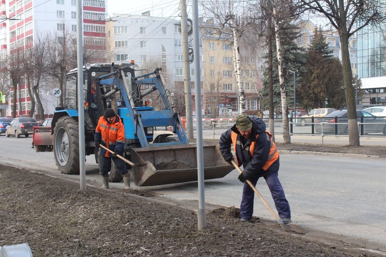 На улицах Саратова сможет работать почти двести заключенных