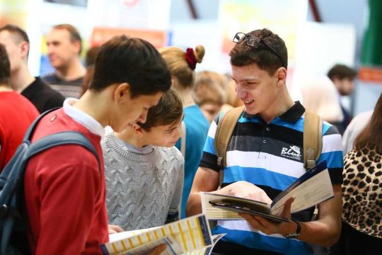 Более 100 тысяч иностранных студентов начали учебу в России