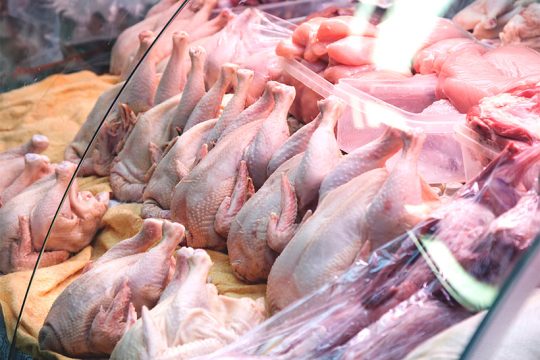 Цены на курятину в России пытаются снизить