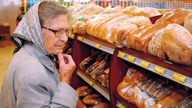 Урожаи зерновых рекордные, а цены на хлеб в России почему-то продолжают расти