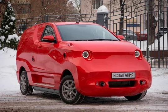 Политех показал мул нового российского электромобиля Amber