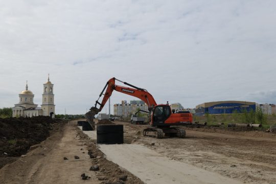 В Саратове идет укладка новой дороги между Расково и Солнечным-2