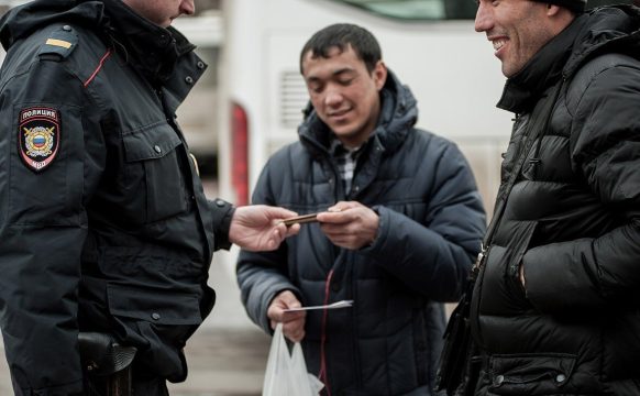 Иностранные граждане  в Саратовской области  стали вести  себя спокойнее