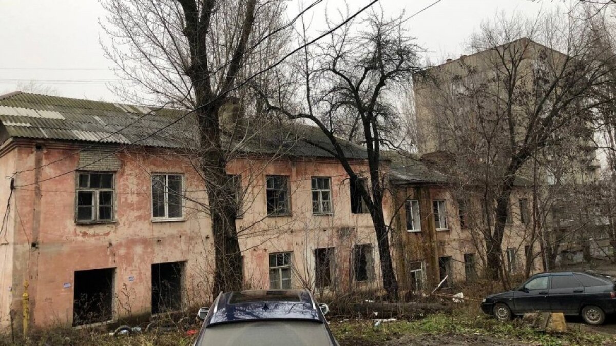 В регионах страны развивают национальный проект, в Саратове традиционно срывают