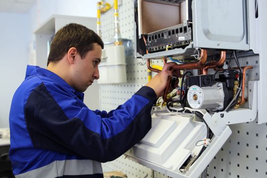 В России станет больше организаций для ремонта газового оборудования в домах