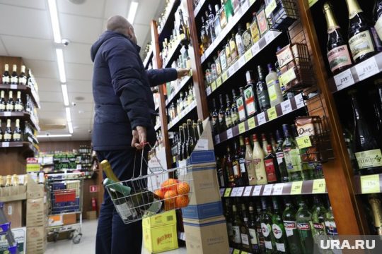 Импортную  алкогольную продукцию готовы маркировать в России