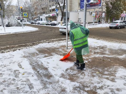 В администрации Саратова создан штаб по уборке снега