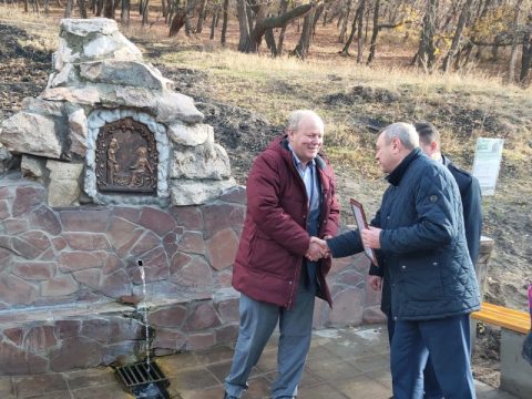 На Кумысной поляне открылся родник «Господь и самарянка»