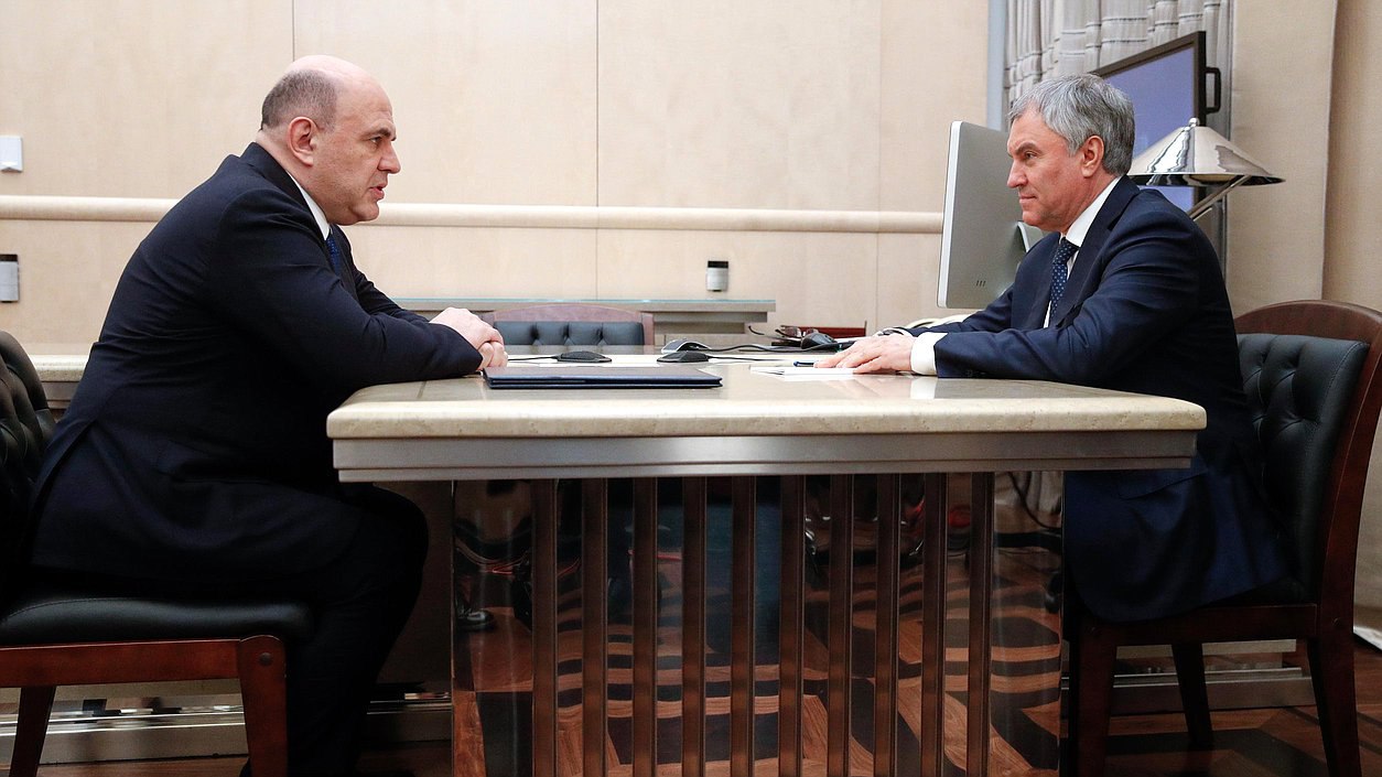 Правительство отчитается перед депутатами в марте
