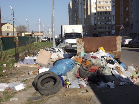 Стихийная свалка на ул. Зыбина до сих пор не ликвидирована