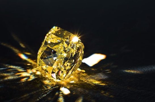 Завершена огранка одного из самых крупных алмазов, добытых в России