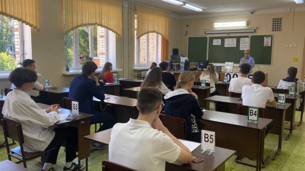 Выпускники школ Саратовской области приступают к сдаче экзаменов
