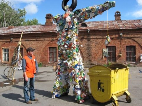 В Саратове открывается  выставка арт-объектов из вторсырья