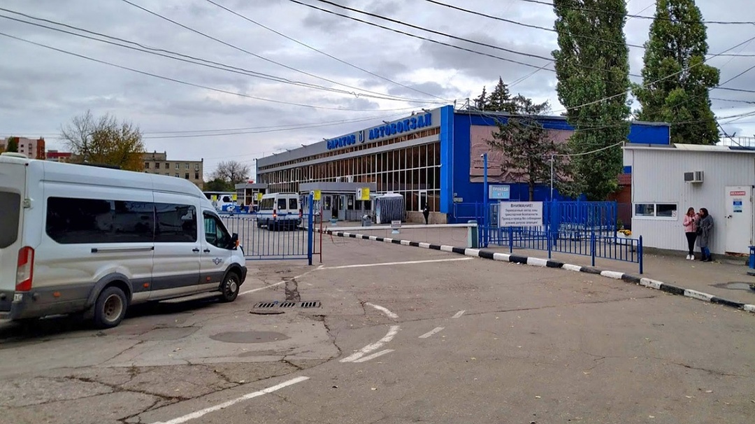 АО «СарАвтовокзал»  незаконно взимало плату за предварительную  продажу билетов