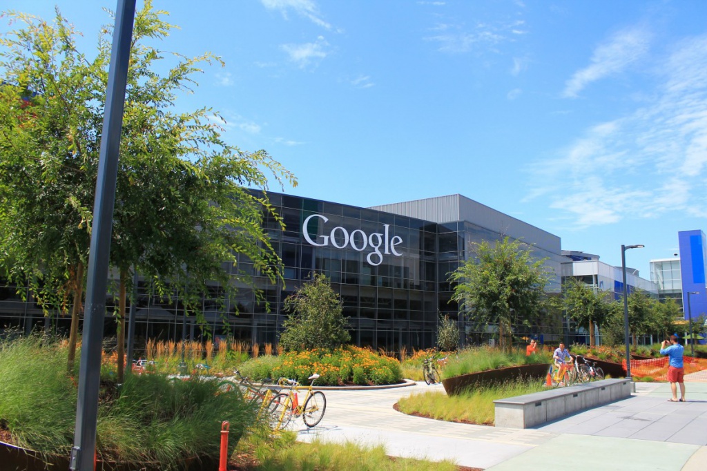 Компания Google изменила свой логотип