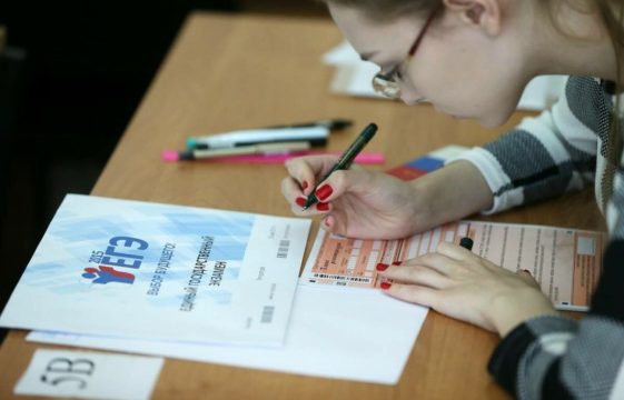 Главам регионов предложено взять под контроль сдачу ЕГЭ