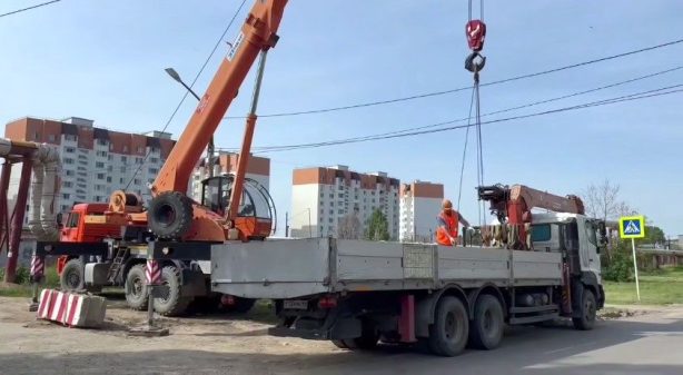 В Энгельсе приступили к модернизации канализационного коллектора