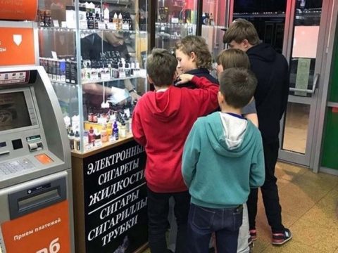 В Саратове суд обязал прекратить продажу сигарет в магазине рядом с детским садом