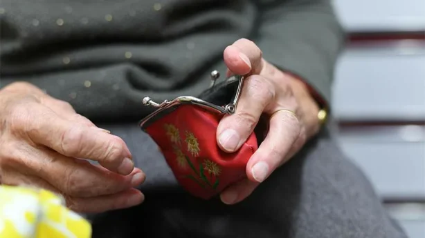 Граждане пенсионного возраста все чаще становятся жертвами преступников