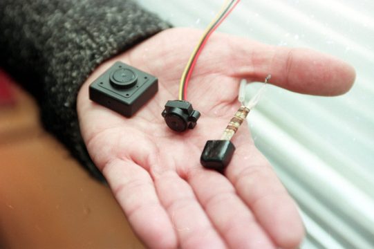 Банки не прочь прослушивать разговоры россиян