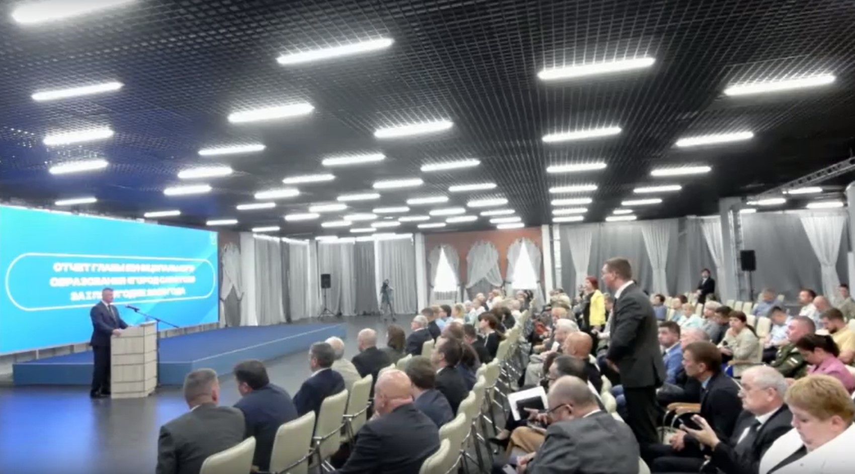 В Саратове прошёл карнавал отчётов глав администраций о работе в I квартале 2025 года