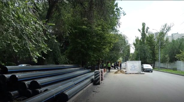 В Саратове начались масштабные работы по восстановлению коллектора в верхней части улицы Шелковичной
