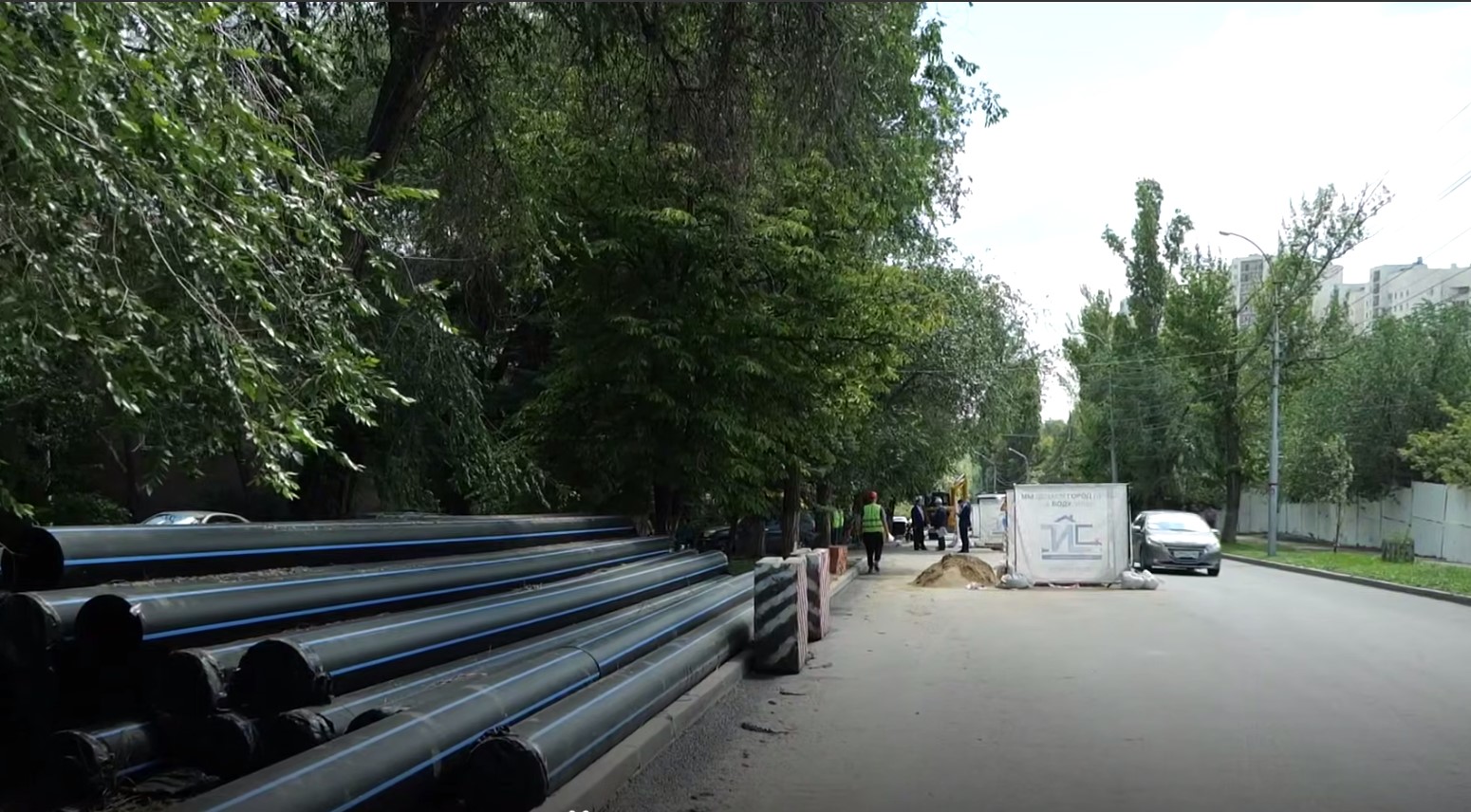 В Саратове начались масштабные работы по восстановлению коллектора в верхней части улицы Шелковичной