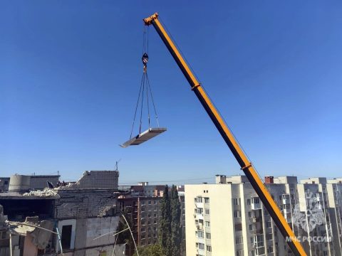 Взрыв газа в доме на Блинова, 2 в Саратове: завершены спасательные работы, начато обследование дома