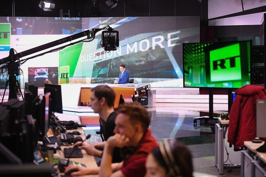 Russia Today обгоняет CNN по популярности в США – сенсационное признание экс-главы Нацразведки США