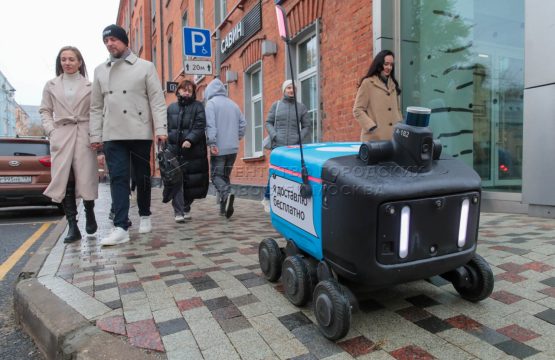 В регионах России заработают роботы- курьеры