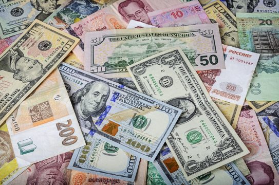 Кабмин обнулил нормативы обязательной продажи валютной выручки экспортёрами