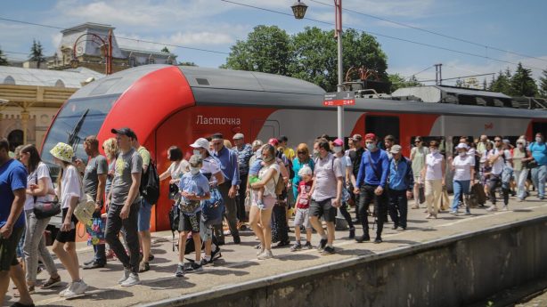 Путешествия по России стали дороже на четверть