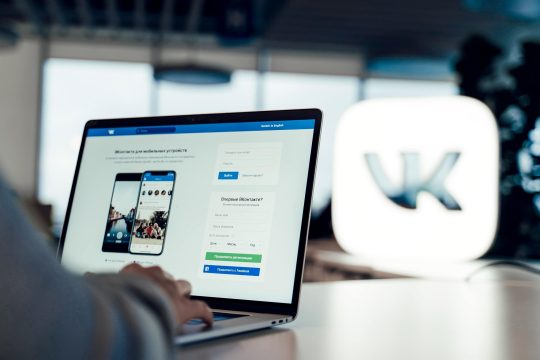 Компании из Китая, Турции и Кипра наращивают бюджеты на рекламу в ВКонтакте