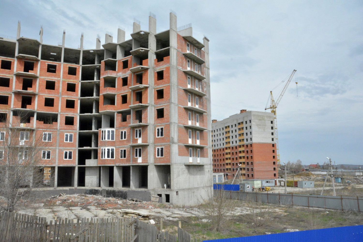 В 53 регионах России решена проблема долгостроев