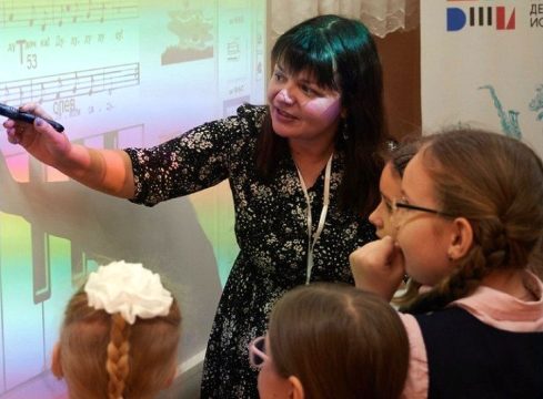 В Саратовской области 30 работников культуры получат миллион рублей за переезд в село