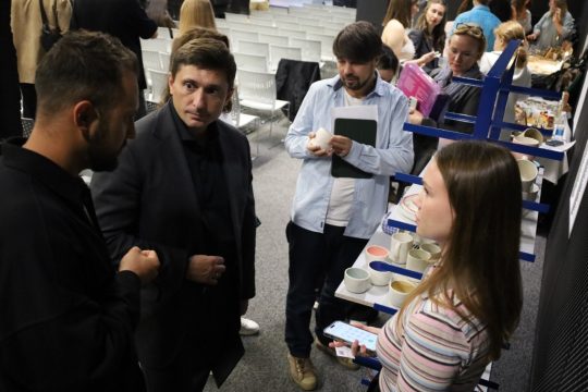Модное нашествие — «Креативный Саратов» собрал толпу участников в 400 человек
