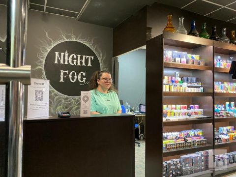Саратовским подросткам и детям запретят доступ в магазины с вейпами