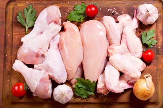 Средняя цена  килограмма куриного мяса в России пошла вверх