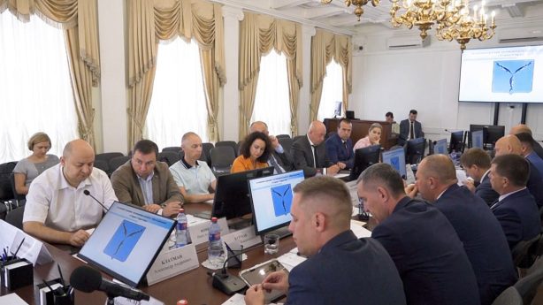 Вскрышные работы в Саратове: принято решение возле каждой ямы поставить по контролеру