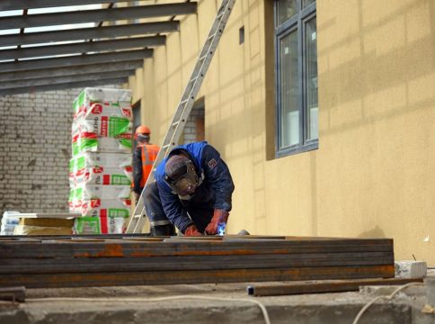 В Энгельсе завершается строительство новой поликлиники