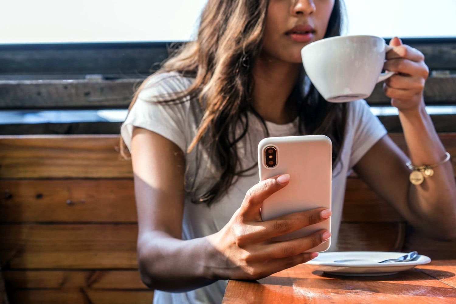 Жители России устали от переизбытка информации в интернете