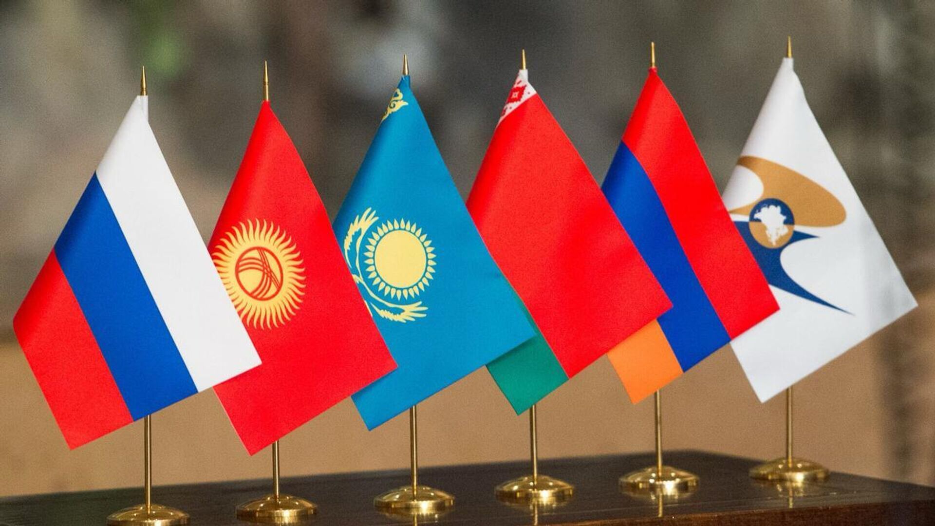 Импортерам и экспортерам изменен формат декларации товаров